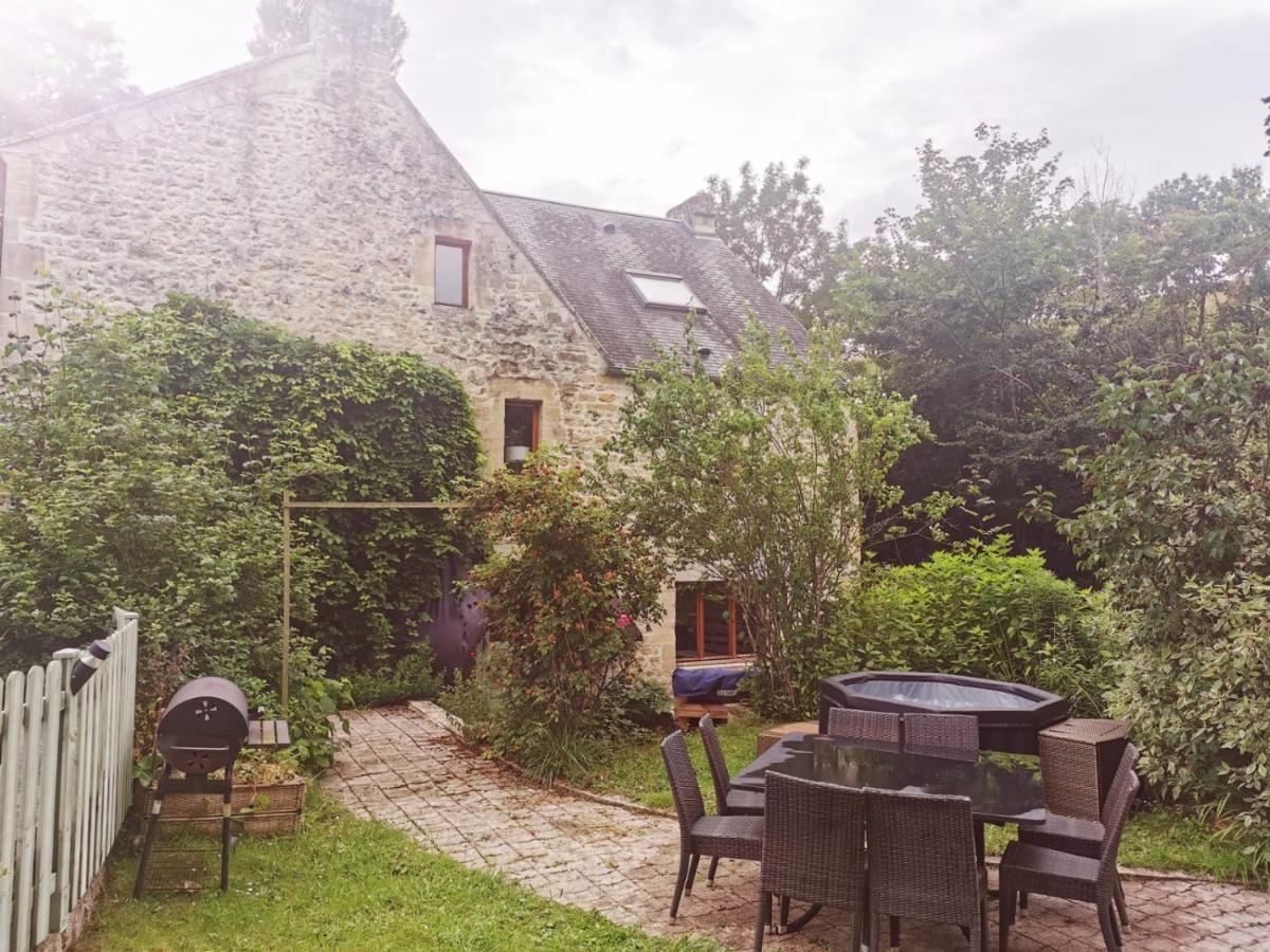 Les Chambres De Capucine Carcagny Exterior foto